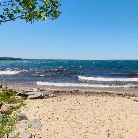 Location Location - Capri Condo 212 Traverse City Kültér fotó