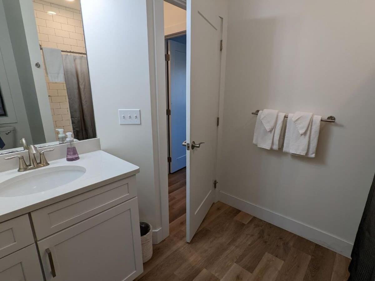 Location Location - Capri Condo 212 Traverse City Kültér fotó